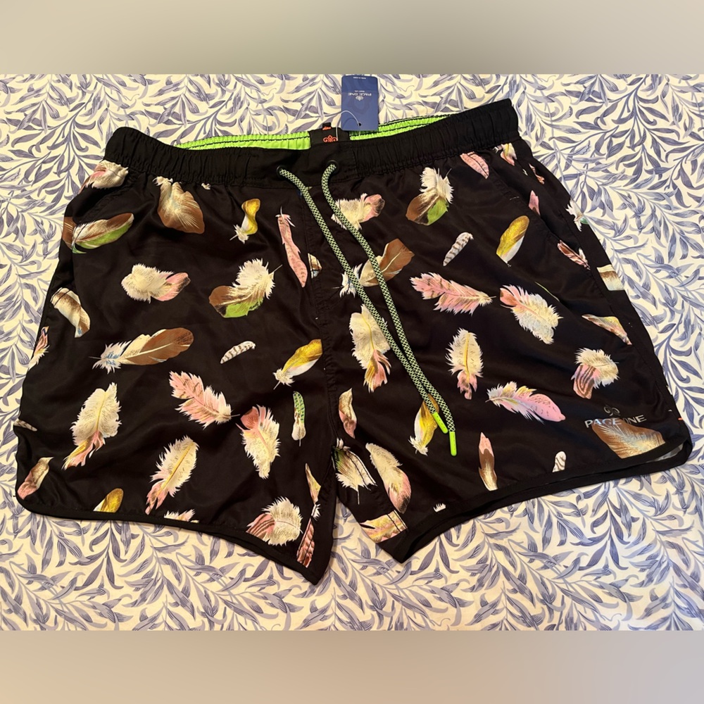 Page One With Super Dray Mens Lined Swim Trunks 2XL NWT Feathers